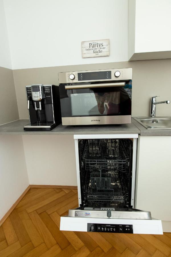 L&P Appartement Klagenfurt Klagenfurt am Woerthersee ภายนอก รูปภาพ