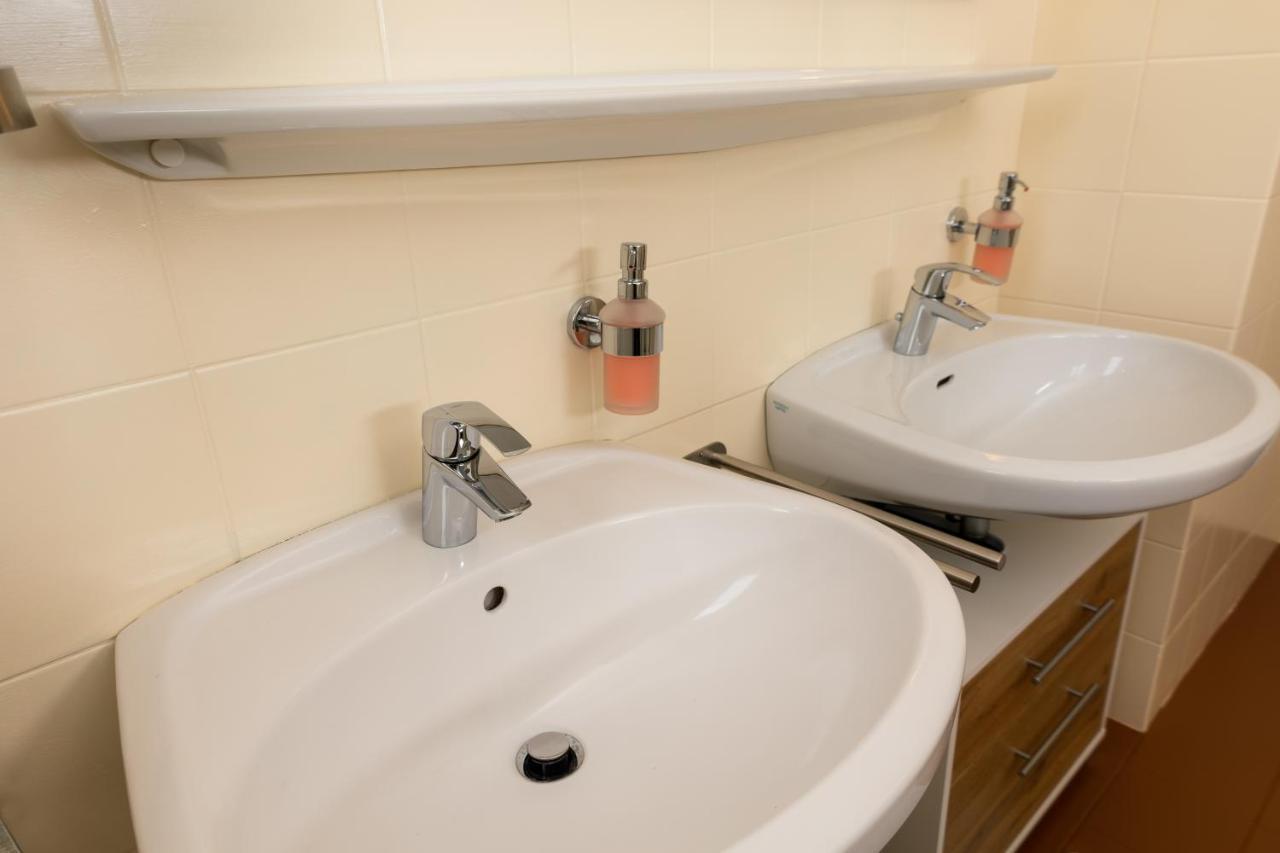 L&P Appartement Klagenfurt Klagenfurt am Woerthersee ภายนอก รูปภาพ